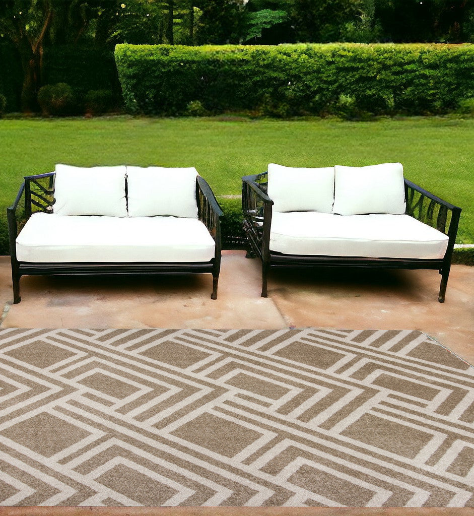 8' X 11' Beige Geometric Indoor Outdoor Area Rug