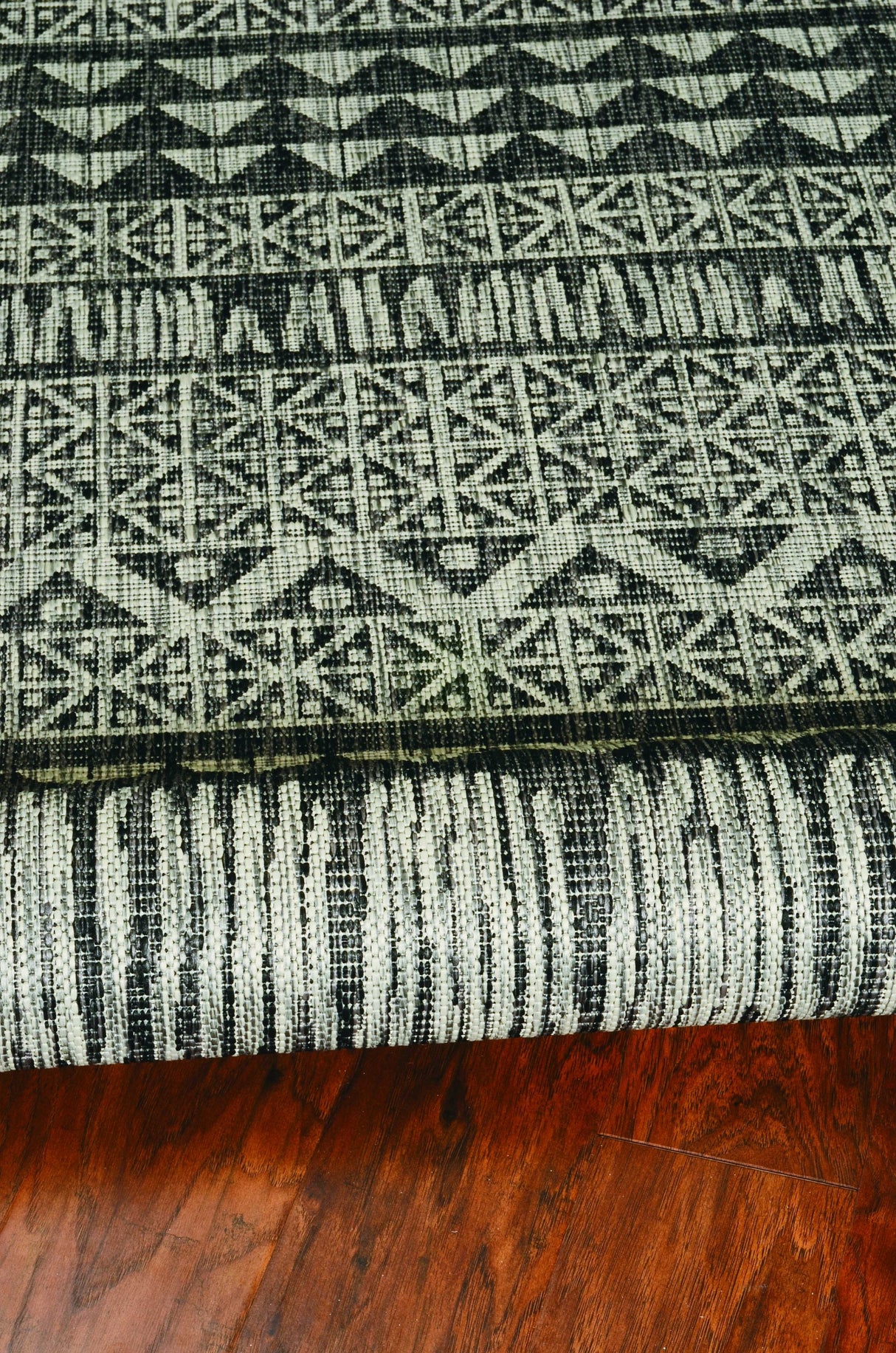 3' X 4' Charcoal Southwestern Indoor Outdoor Area Rug