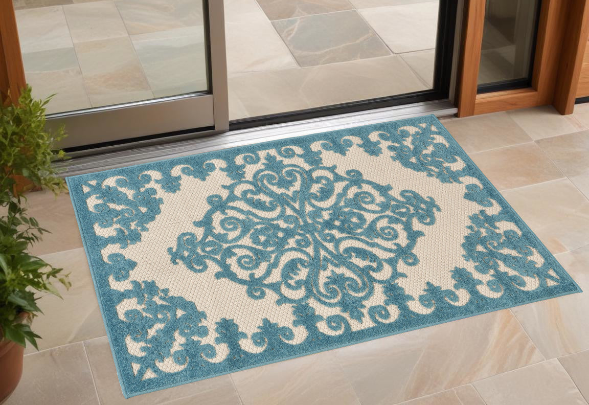 4' X 6' Aqua Damask Indoor Outdoor Area Rug