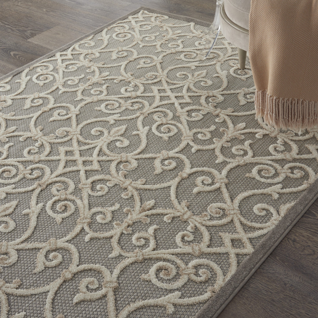 4' X 6' Gray And Ivory Floral Indoor Outdoor Area Rug