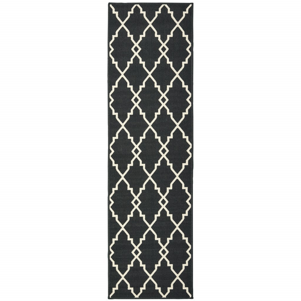 7' X 10' Black and Ivory Indoor Outdoor Area Rug