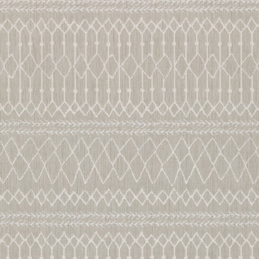 5' X 7' Gray and Ivory Indoor Outdoor Area Rug