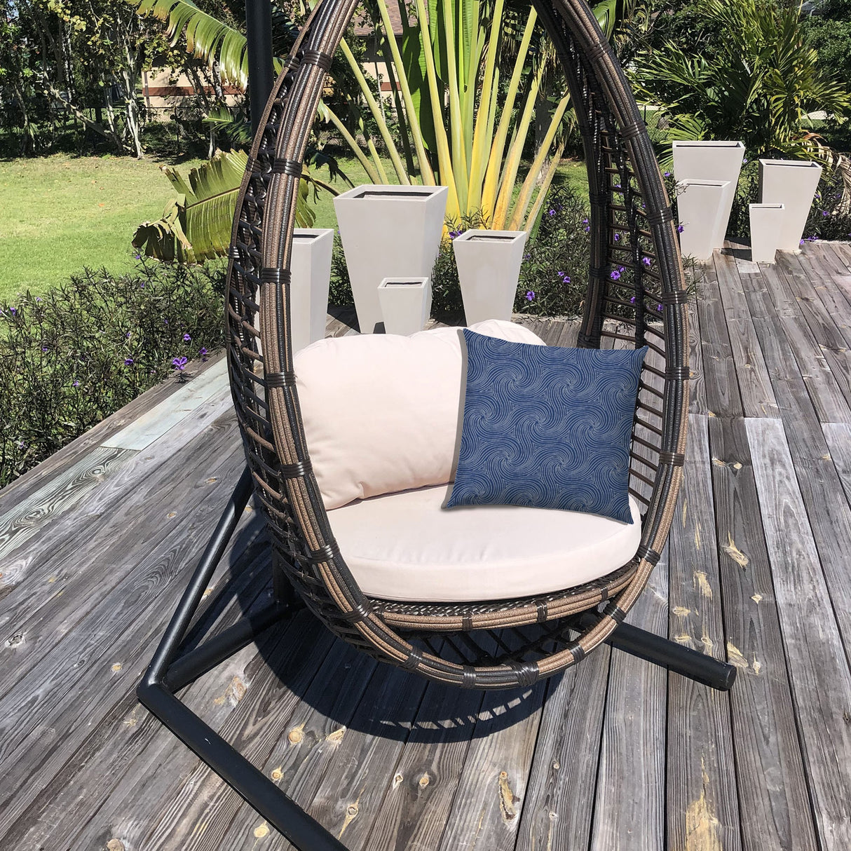 14" X 20" Blue And White Blown Seam Swirl Lumbar Indoor Outdoor Pillow