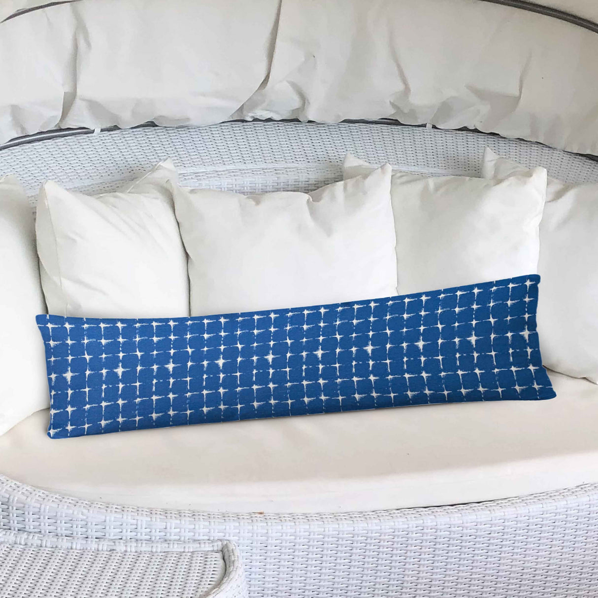 14" X 24" Blue And White Zippered Gingham Lumbar Indoor Outdoor Pillow Cover