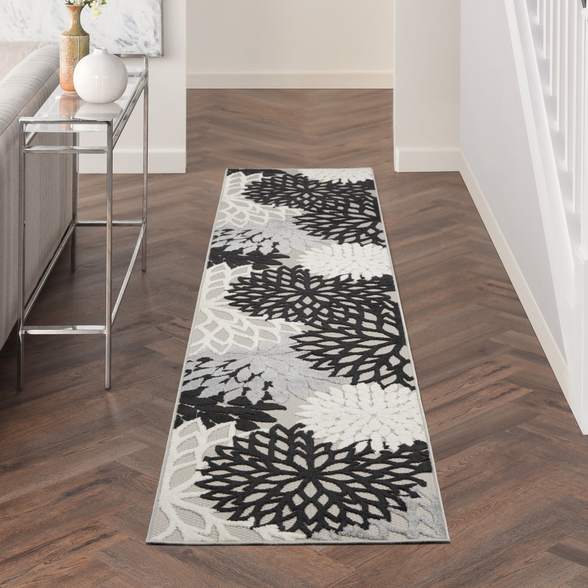 2' X 10' Black And White Floral Non Skid Indoor Outdoor Runner Rug