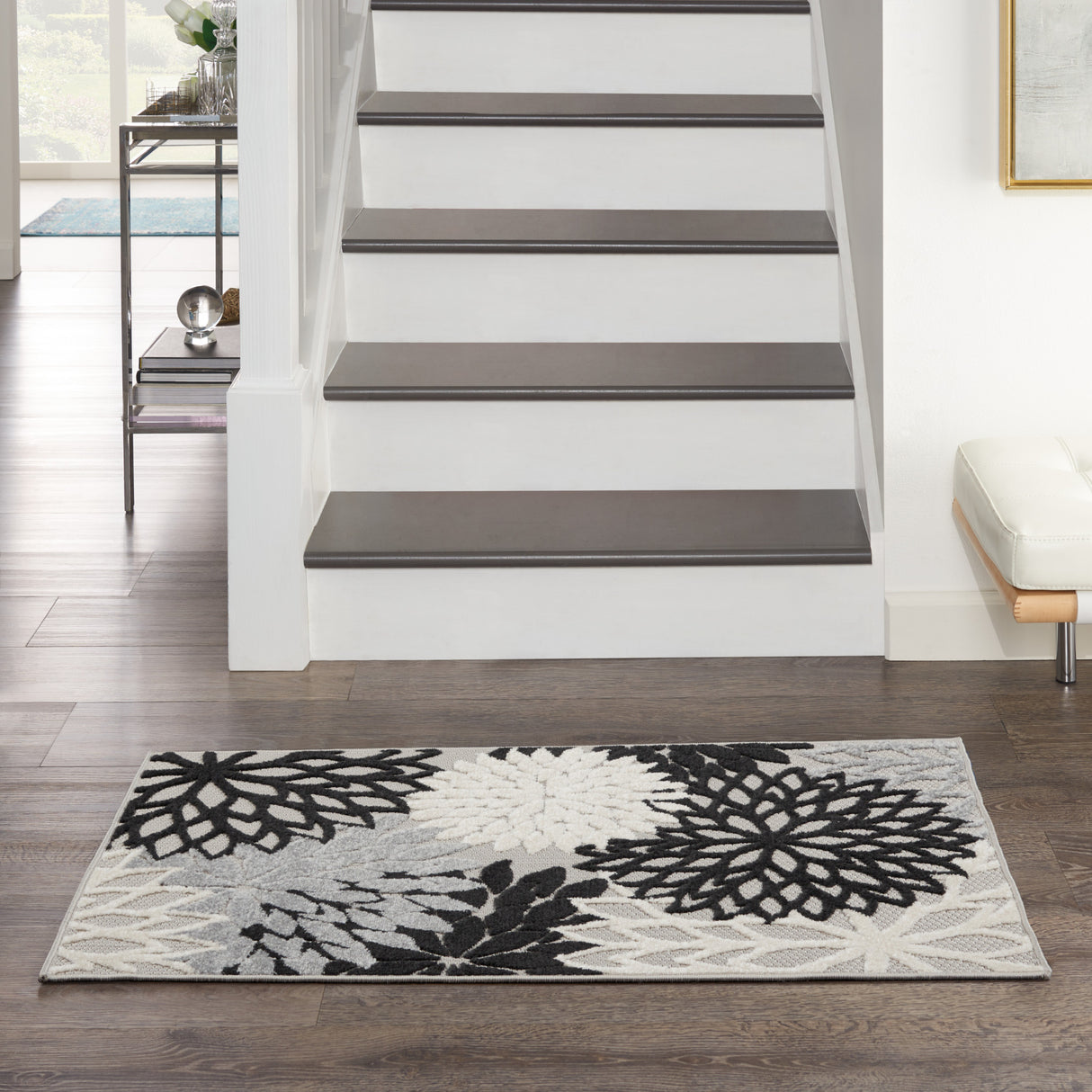 3' X 4' Black And White Floral Non Skid Indoor Outdoor Area Rug