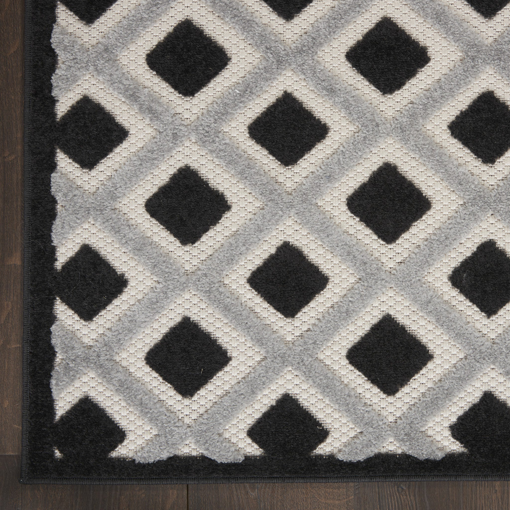 3' X 4' Black And White Gingham Non Skid Indoor Outdoor Area Rug