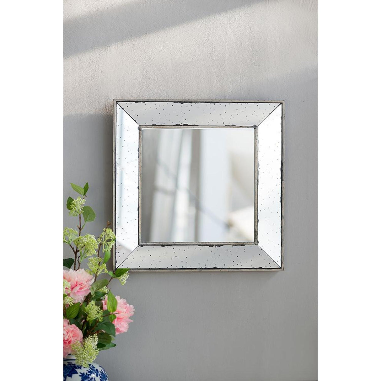 18"  Wall Mounted Vintage Style Glass Frame Accent Mirror