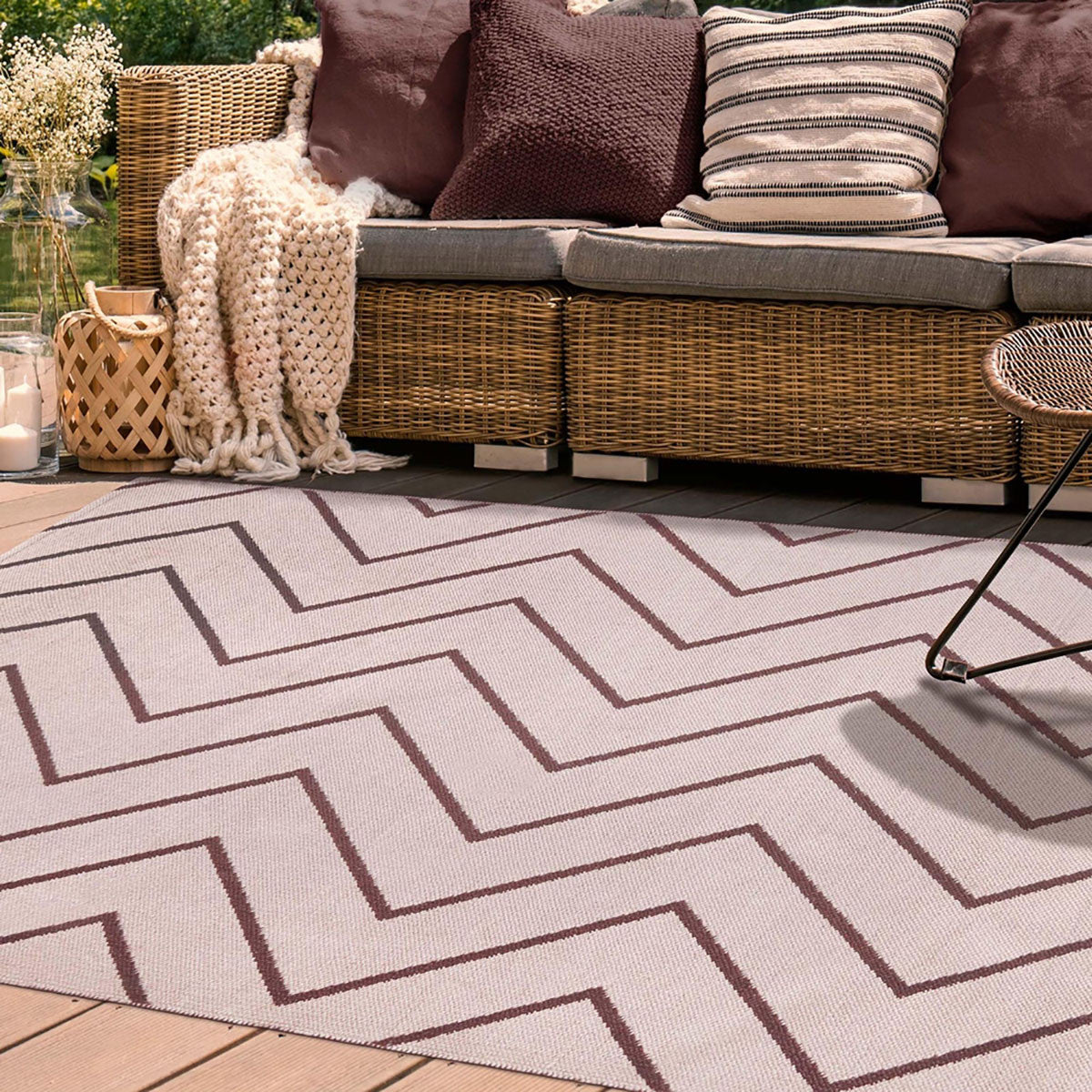 6' X 9' Beige Waves Stain Resistant Indoor Outdoor Area Rug