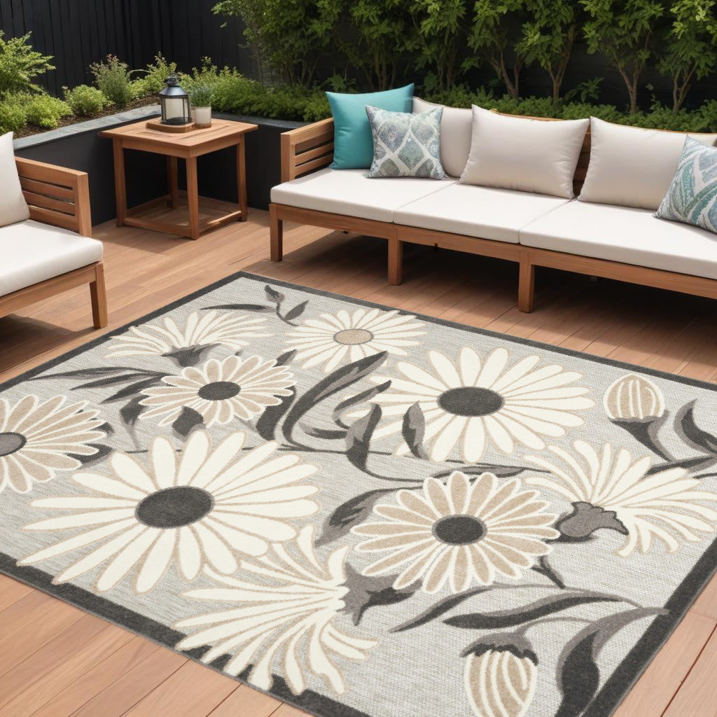 7' X 10' Beige Floral Non Skid Indoor Outdoor Area Rug