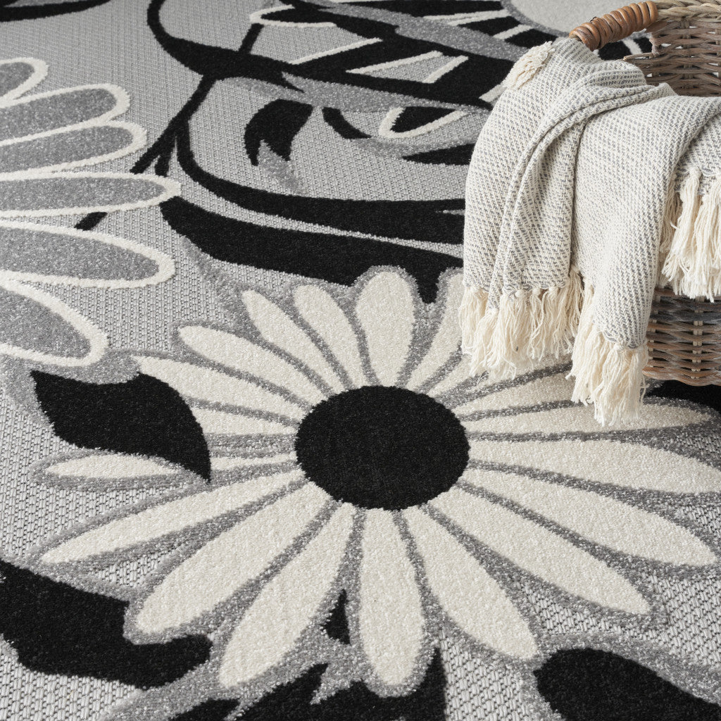 6' X 9' Black And White Floral Stain Resistant Non Skid Area Rug