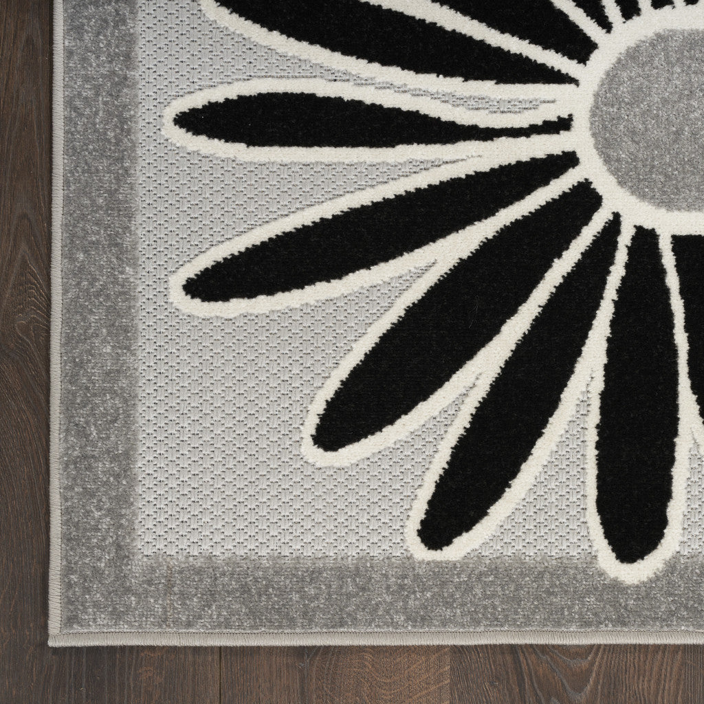 6' X 9' Black And White Floral Stain Resistant Non Skid Area Rug