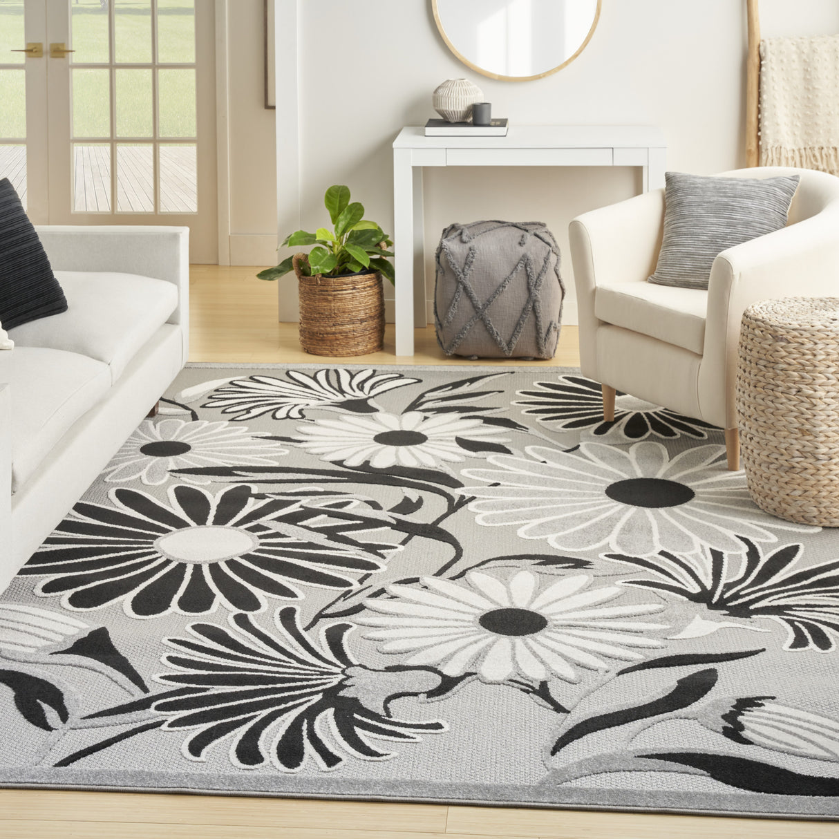 8' X 11' Black and White Floral Non Skid Indoor Outdoor Area Rug