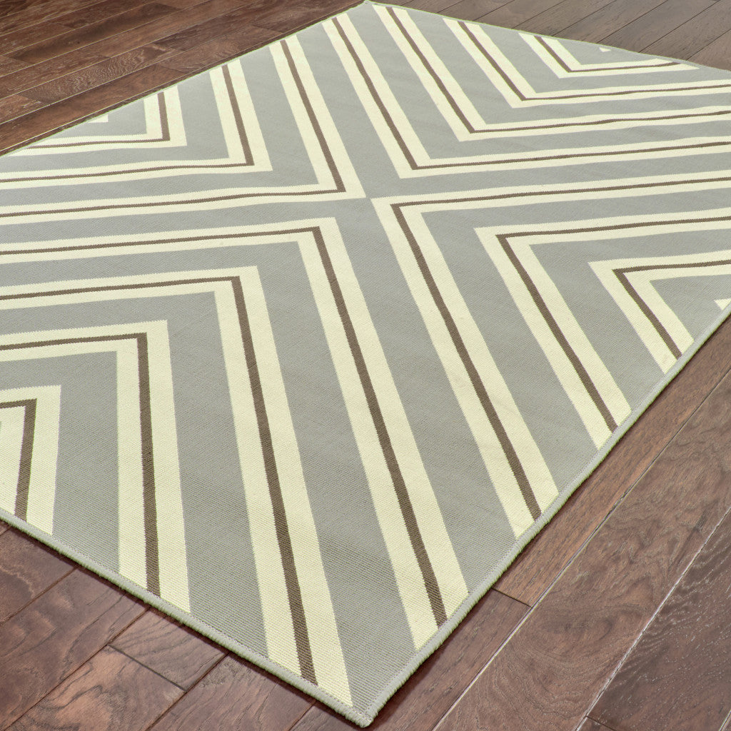 9' X 13' Gray and Ivory Geometric Stain Resistant Indoor Outdoor Area Rug