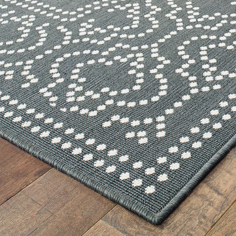 8' X 11' Gray and Ivory Stain Resistant Indoor Outdoor Area Rug