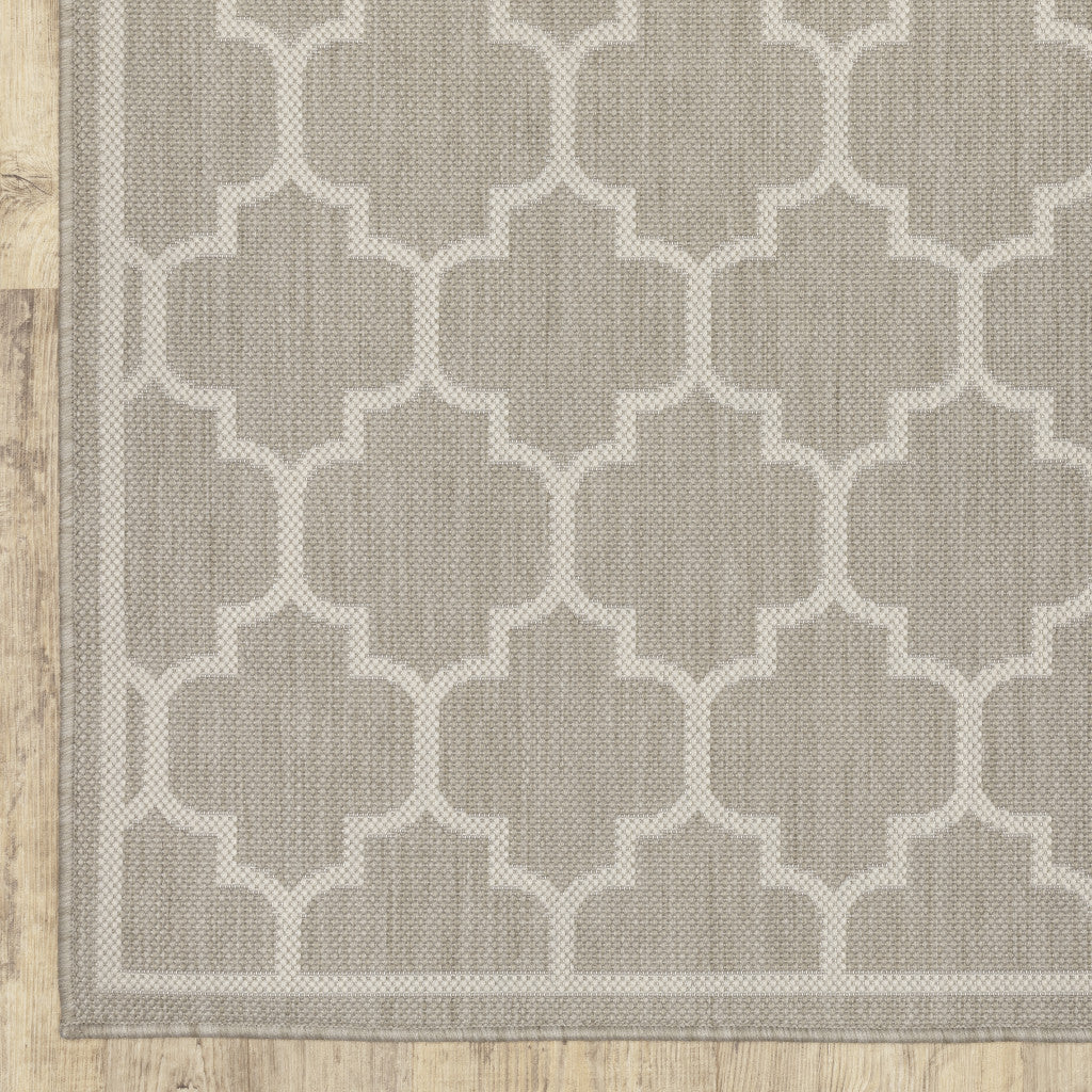 5' X 7' Gray and Ivory Geometric Stain Resistant Indoor Outdoor Area Rug