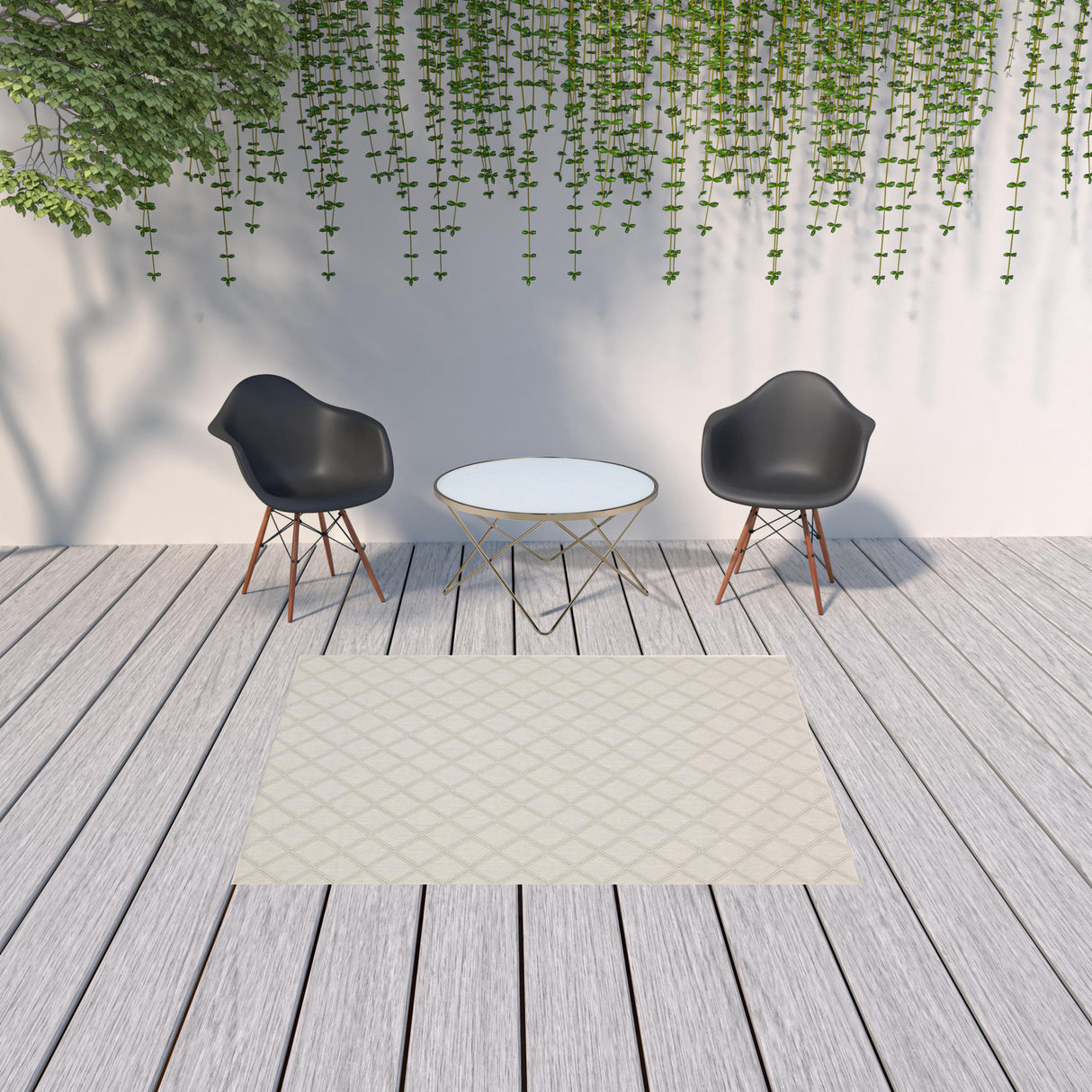 5' X 7' Gray and Ivory Geometric Stain Resistant Indoor Outdoor Area Rug