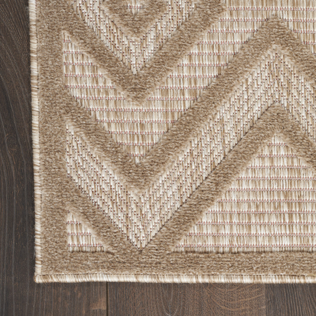 7' X 10' Beige Indoor Outdoor Area Rug