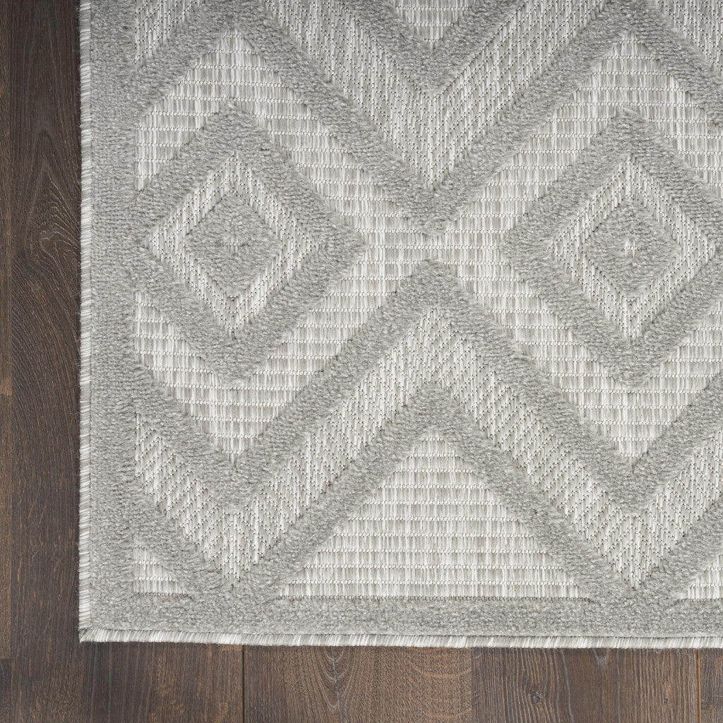 7' X 10' Gray Geometric Flatweave Area Rug