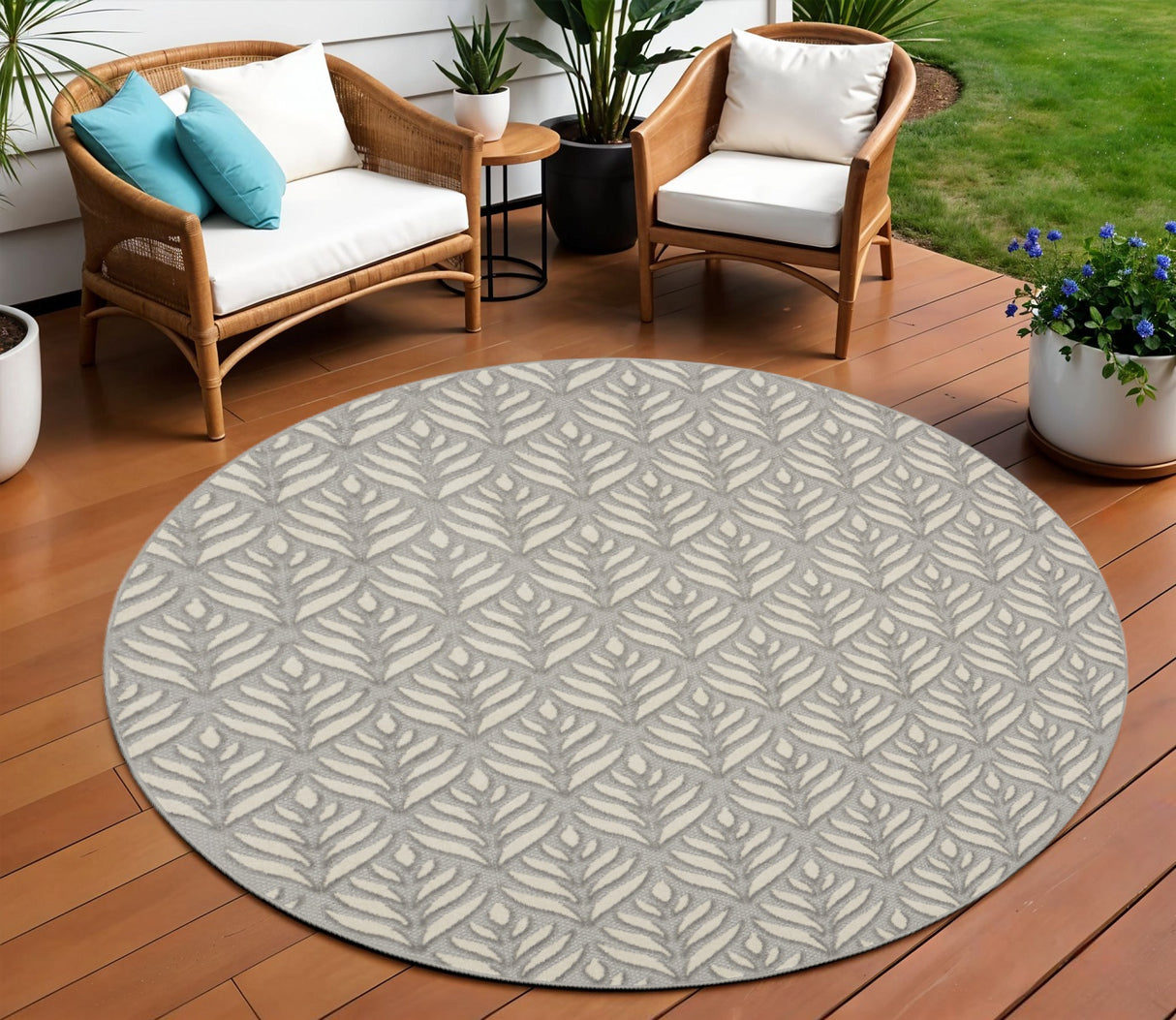 8' Gray Round Floral Indoor Outdoor Area Rug