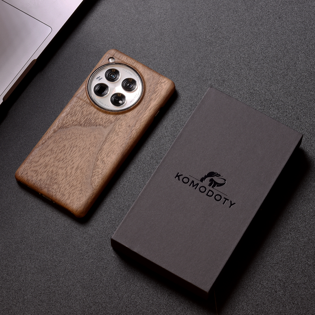 Slim Wood OnePlus Case by Komodoty