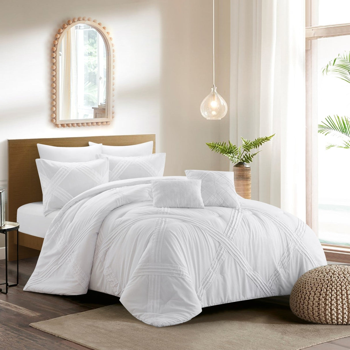 Sariyah Comforter Set