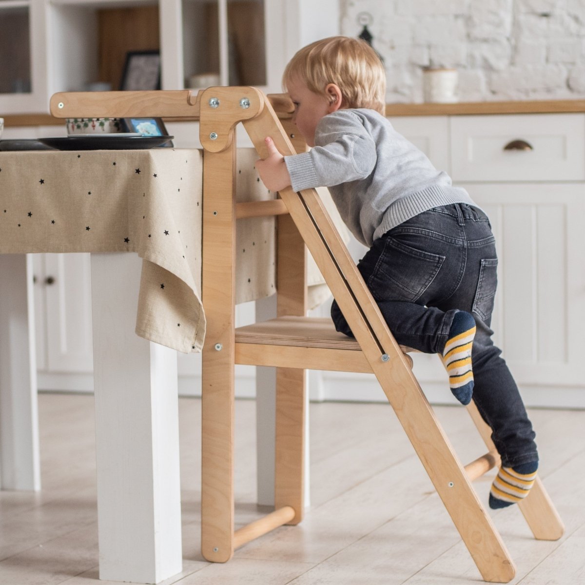 Foldable Step Stool for Toddlers - Kid Chair That Grows - Beige