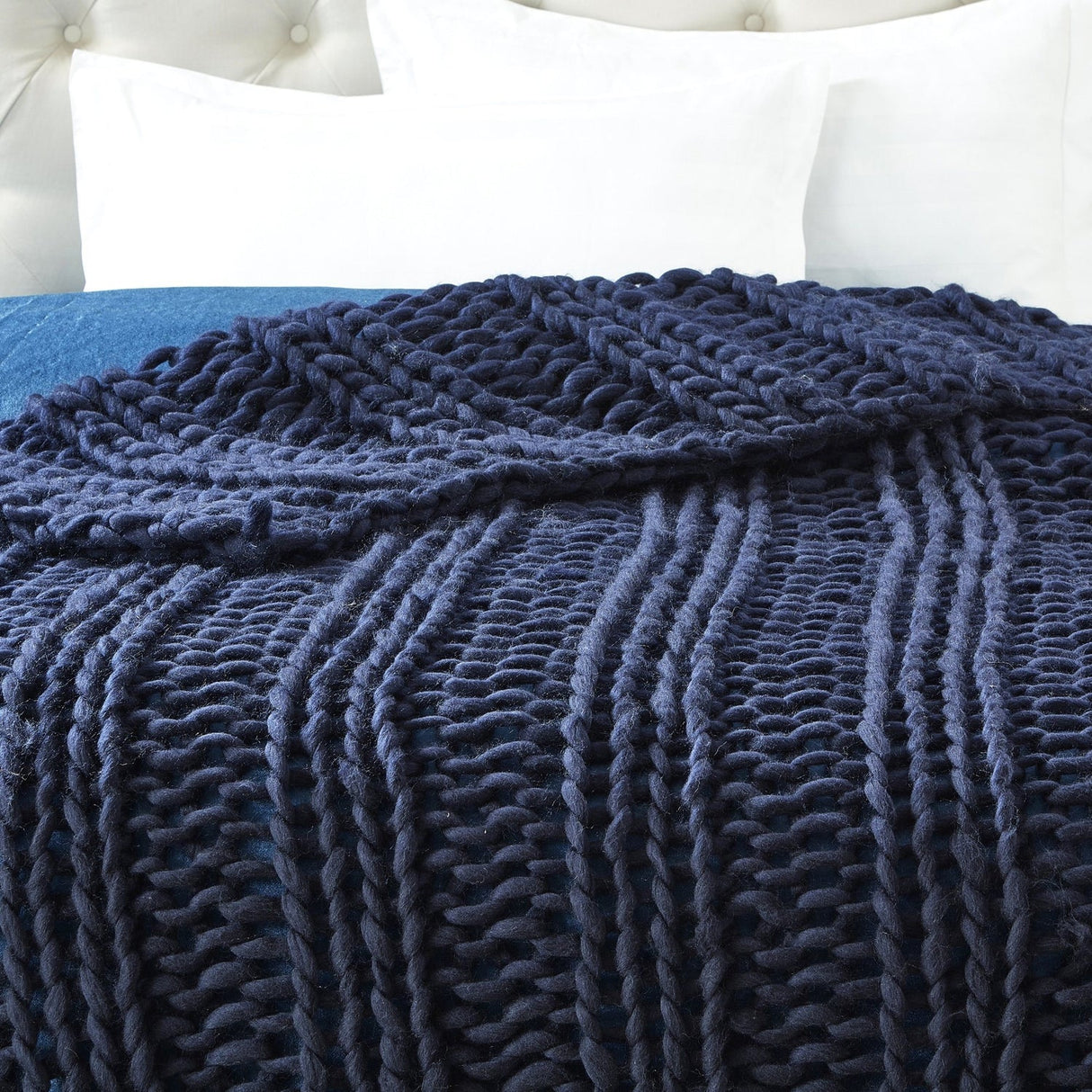 Yolly Channel Knit Throw