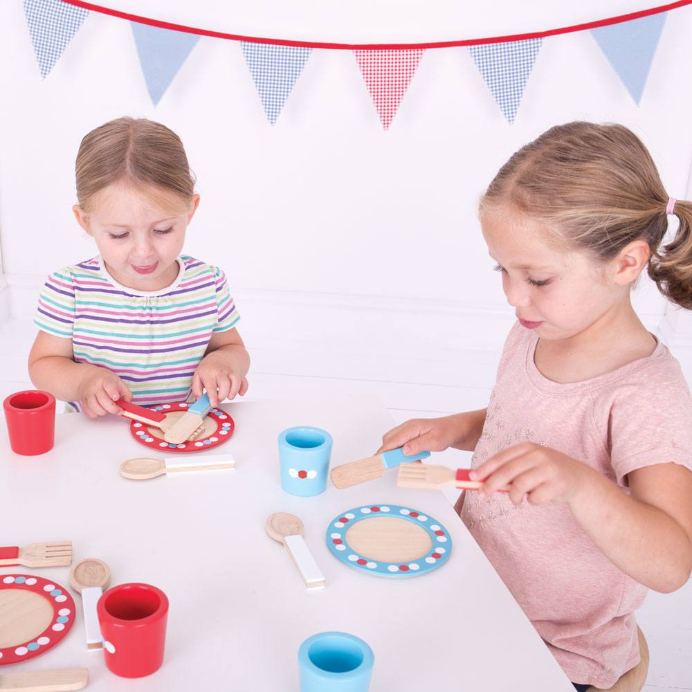 Dinner Service (20 Pieces) by Bigjigs Toys US