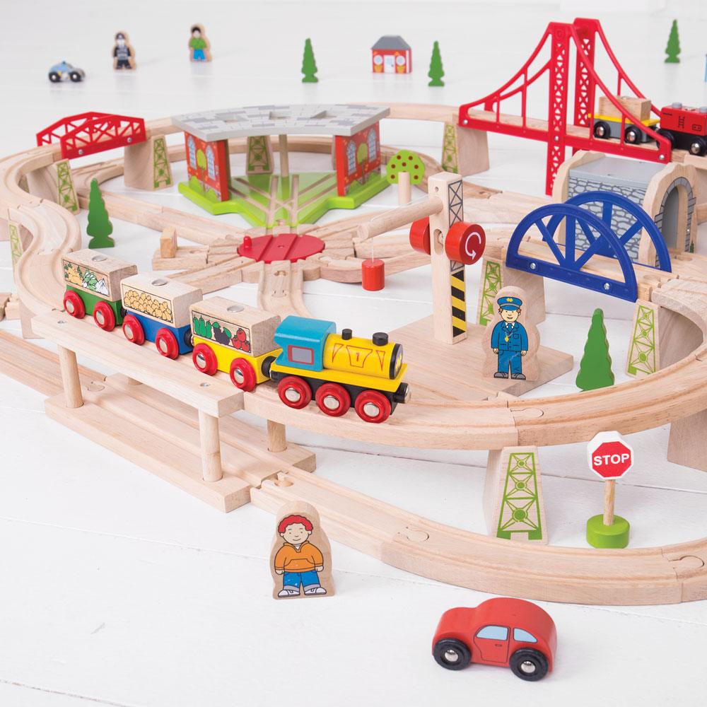 Freight Train Set by Bigjigs Toys US